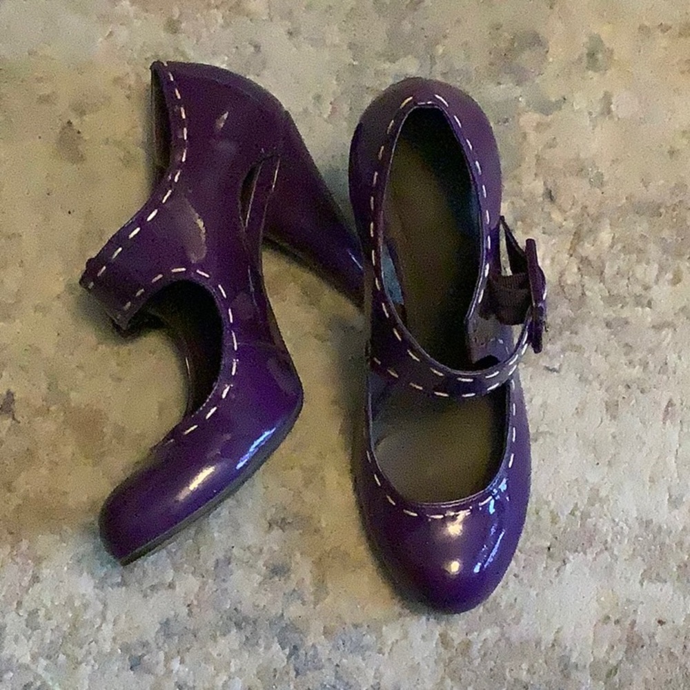EUC Kurt Geiger Mary Jane Pumps